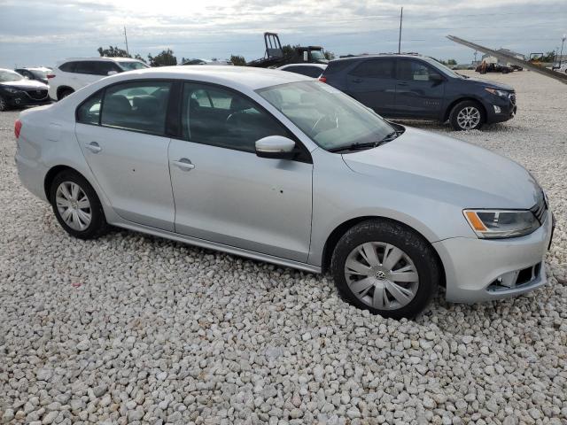 3VWD17AJ4EM302472 | 2014 VOLKSWAGEN JETTA SE