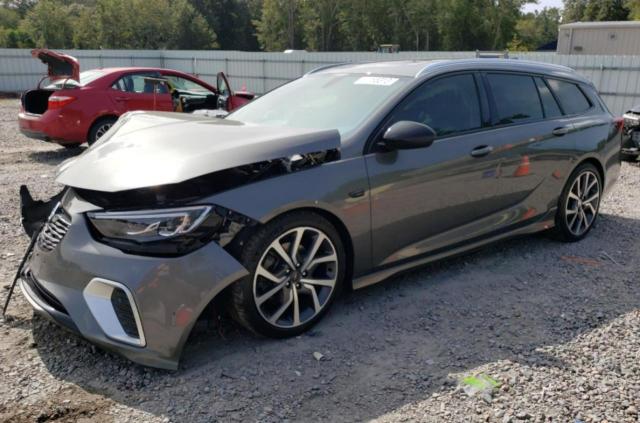 2018 Buick Regal TourX Essence