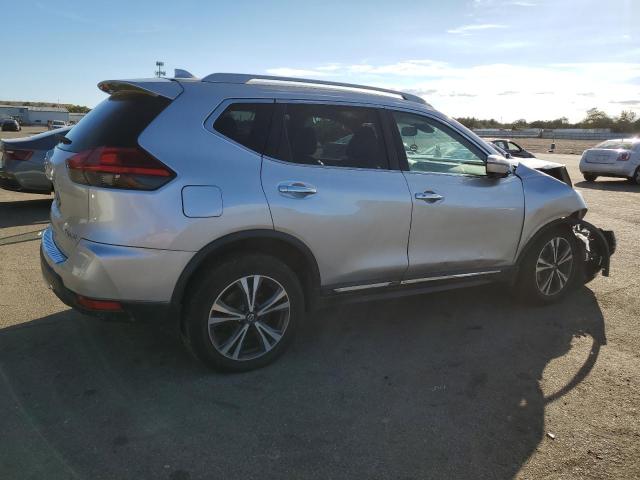 5N1AT2MV4HC793872 Nissan ROGUE SV