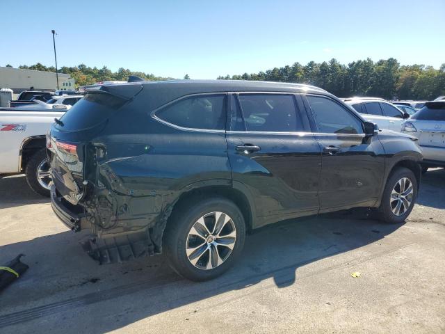 VIN 5TDGZRBH4MS528154 2021 Toyota Highlander, Xle no.3