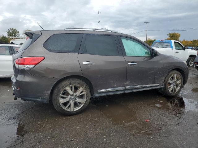  NISSAN PATHFINDER 2016 Коричневий
