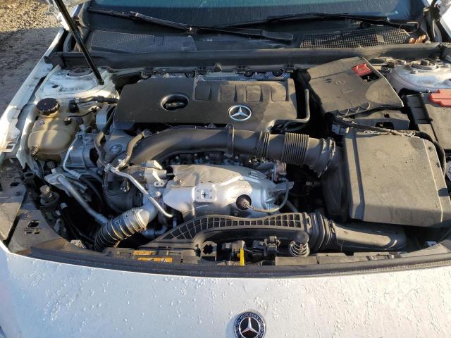 WDD3G4EB2KW016717 Mercedes-Benz A 220