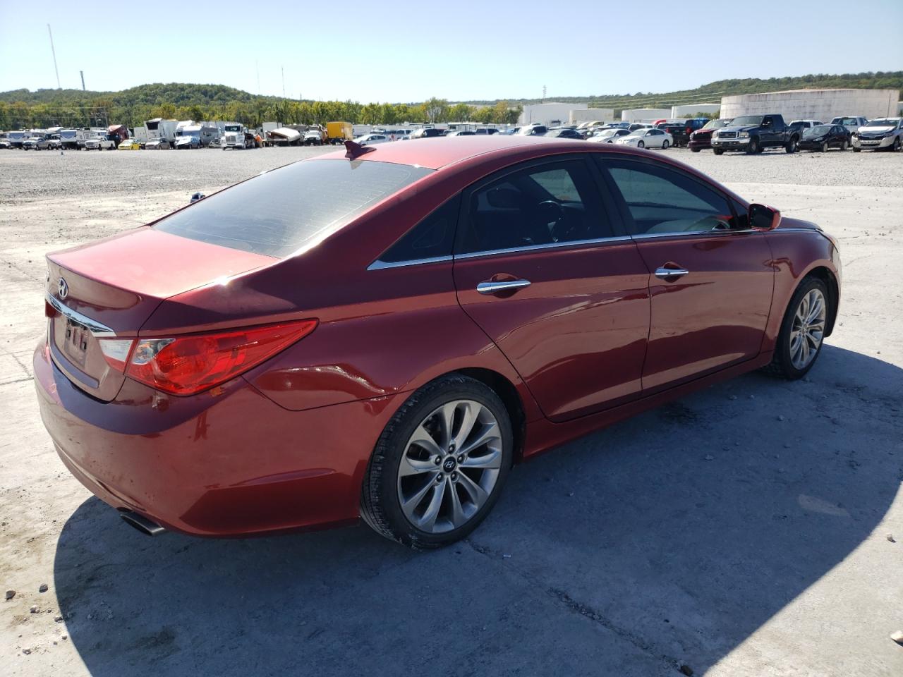 5NPEC4AC4BH264695 2011 Hyundai Sonata Se