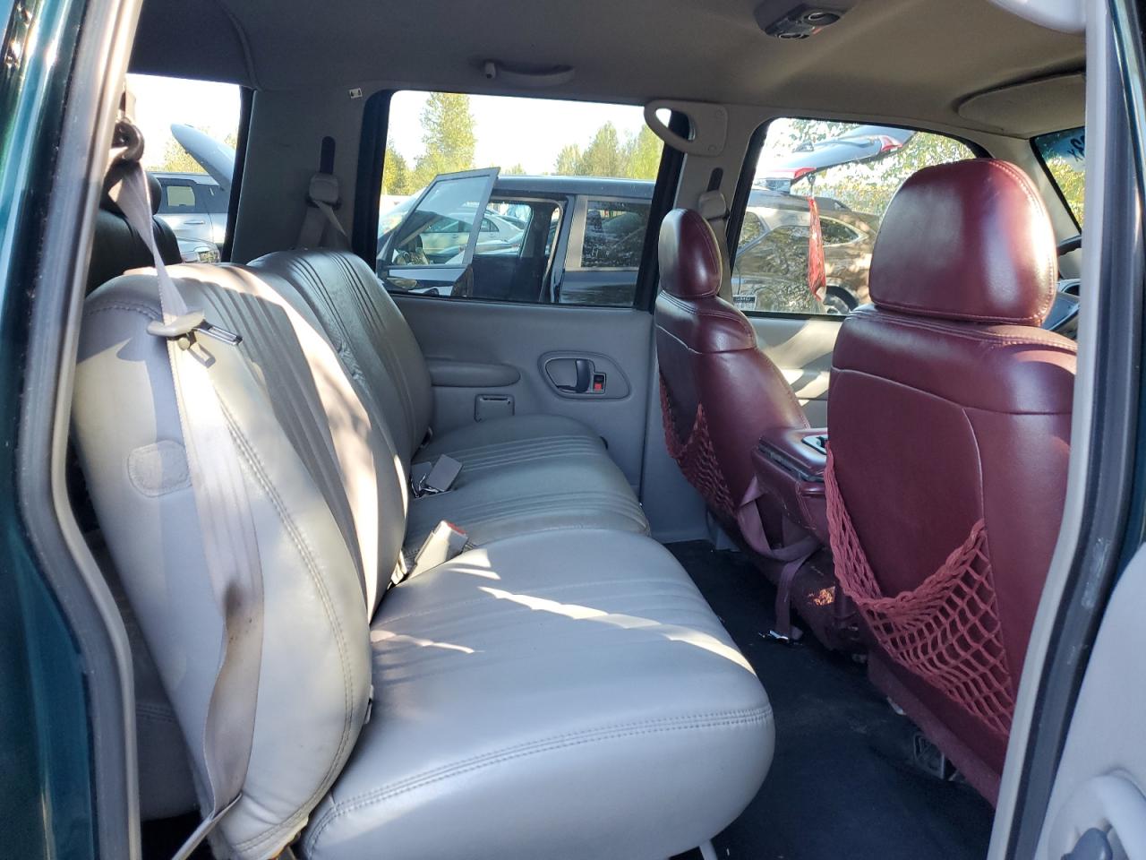 1GKEC16R9VJ728348 1997 GMC Suburban C1500