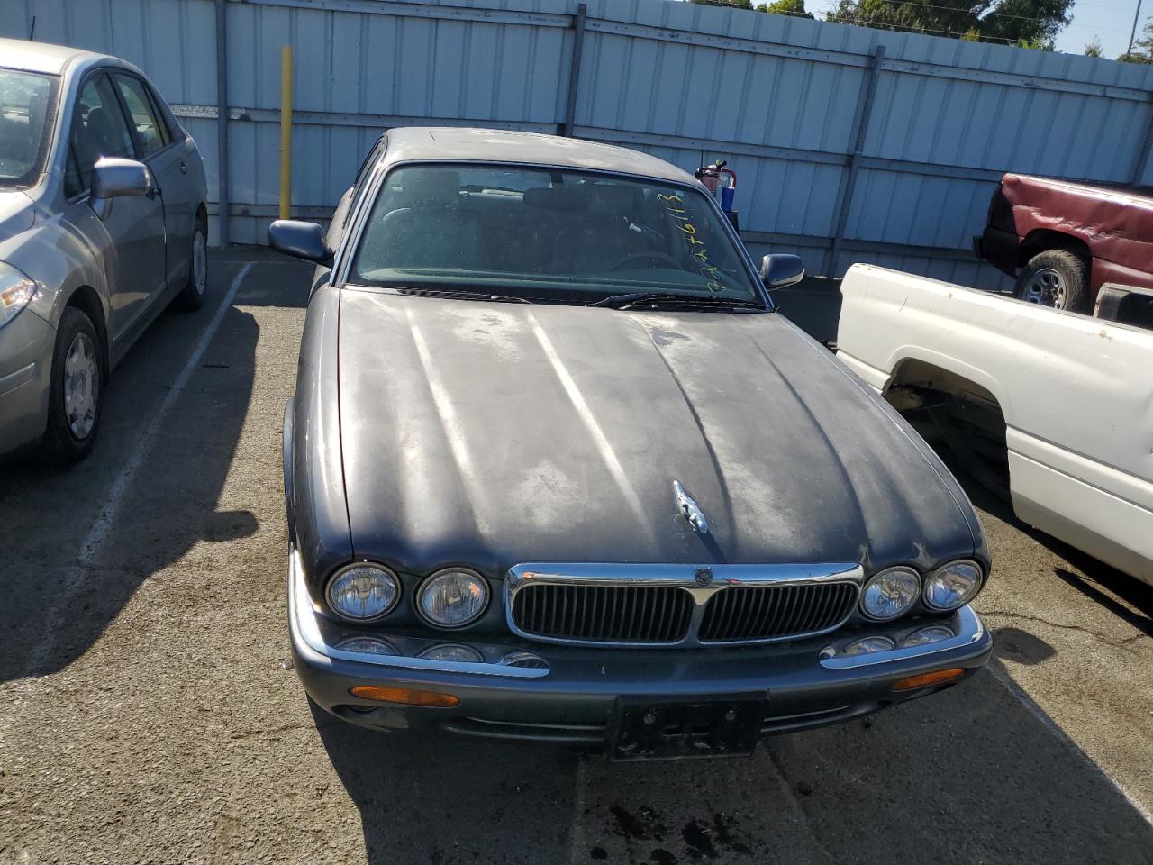 SAJHX1248WC850388 1998 Jaguar Xj8