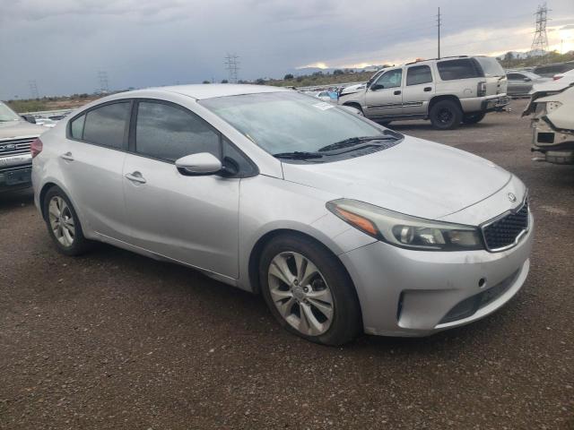 3KPFK4A76HE110576 KIA FORTE LX
