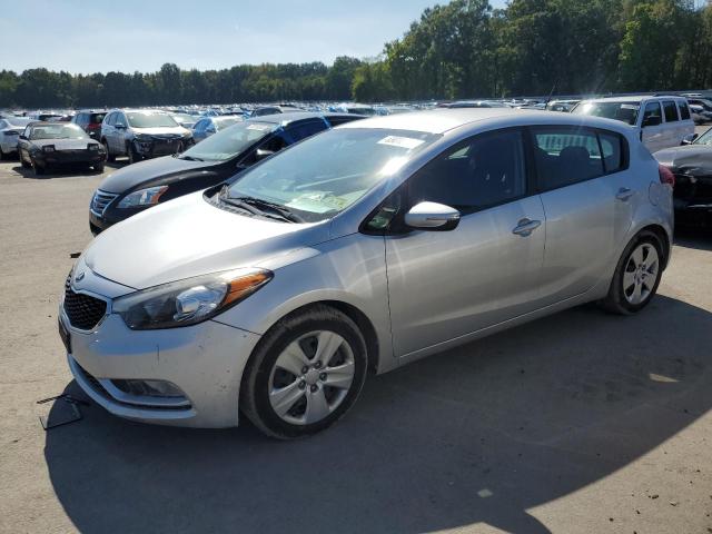 KNAFK5A89G5582485 | 2016 KIA FORTE LX