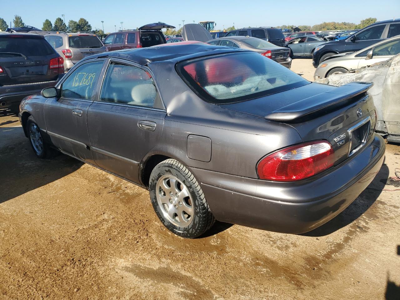 1YVGF22C8Y5143111 2000 Mazda 626 Es