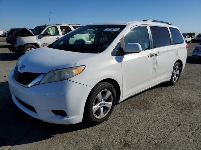 Toyota Sienna 2011