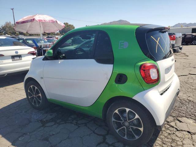 VIN WMEFJ9BA1HK228060 2017 Smart Fortwo no.2