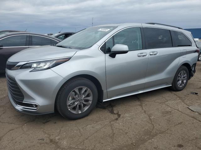 2023 Toyota Sienna XLE