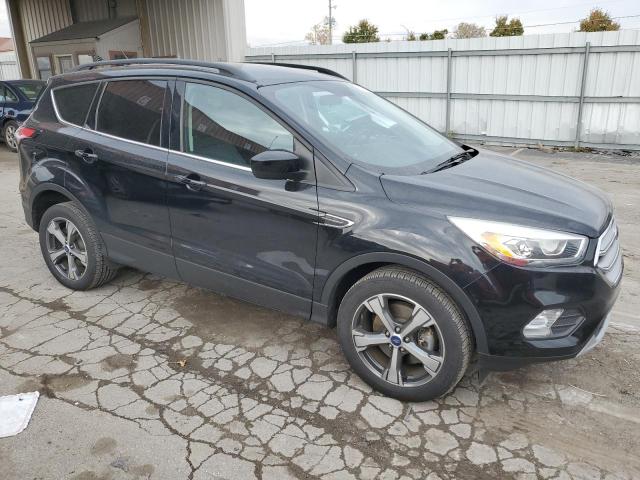 1FMCU9G90HUE53786 2017 FORD ESCAPE, photo no. 4