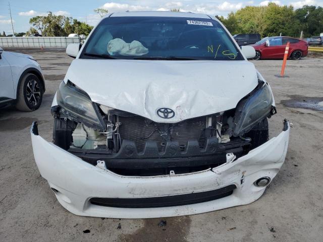 5TDXZ3DC9HS843357 2017 TOYOTA SIENNA, photo no. 5