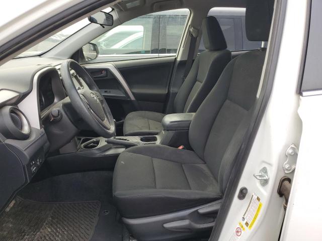 JTMZFREV4JJ153166 Toyota RAV4 LE