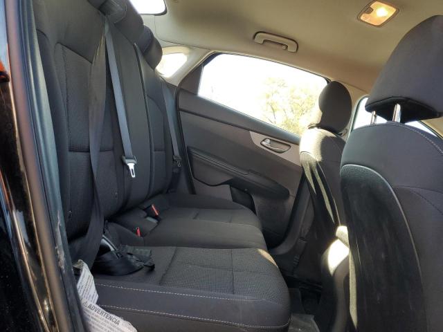 3KPF24AD5KE073033 KIA FORTE FE