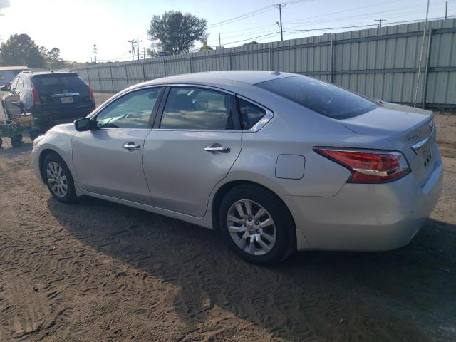 2015 Nissan Altima - Image 2