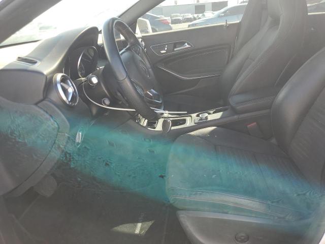 WDDSJ4EB7KN720298 Mercedes-Benz CLA 250