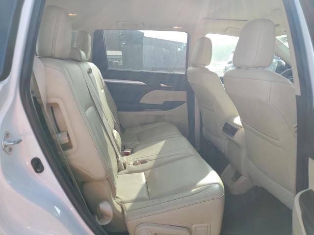 5TDKZRFH9HS213117 Toyota Highlander Se