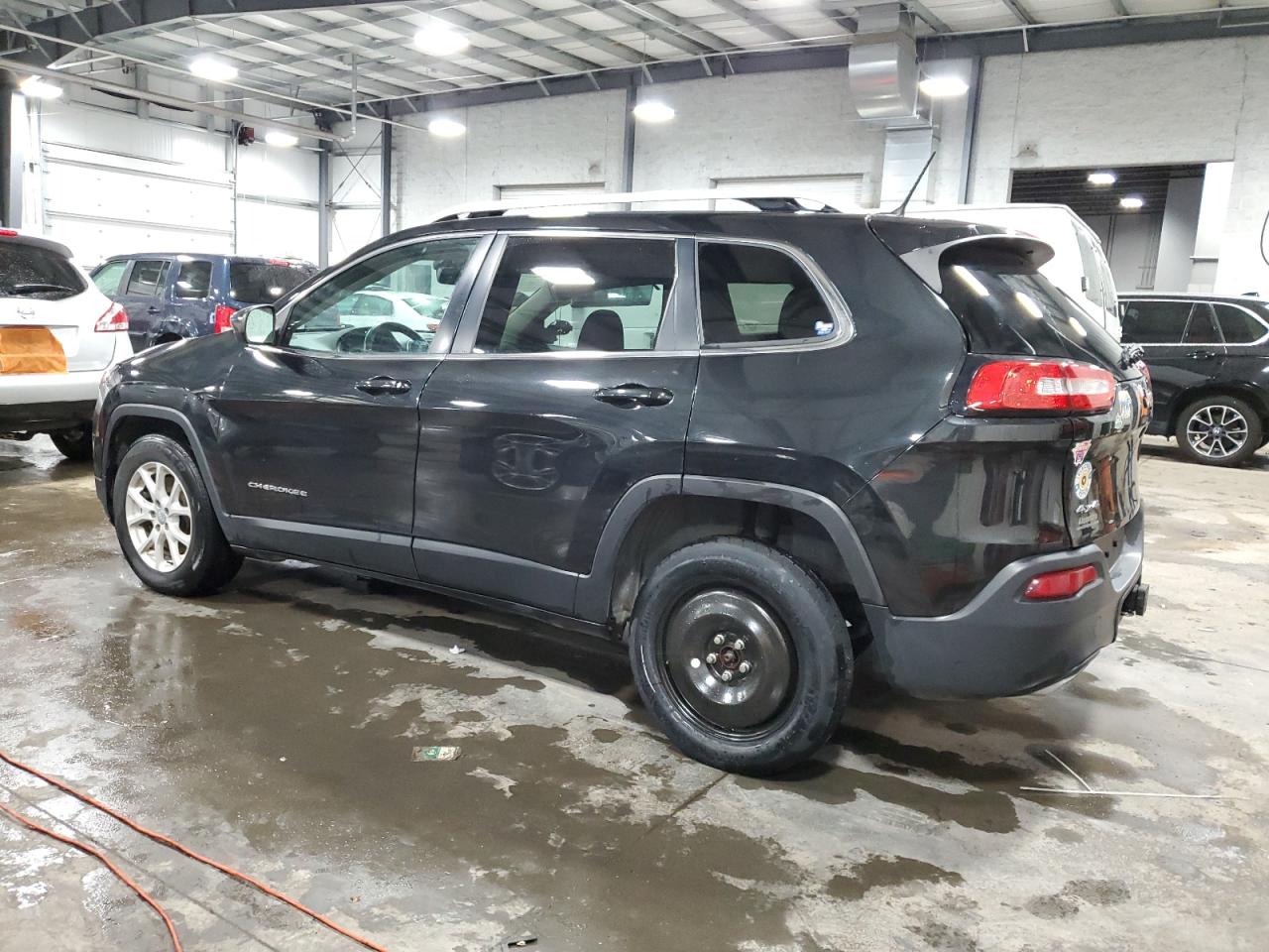 2015 Jeep Cherokee Latitude vin: 1C4PJMCS9FW652637