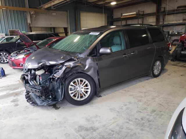 2016 Toyota Sienna XLE