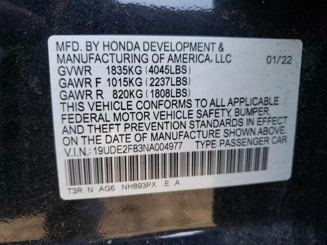 19UDE2F83NA004977 Acura ILX PREMIU 12