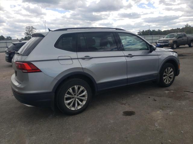 3VV1B7AX3LM154174 Volkswagen Tiguan S 3