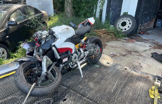 2023 DUCATI PANIGALE V ZDMHAATW8PB009599