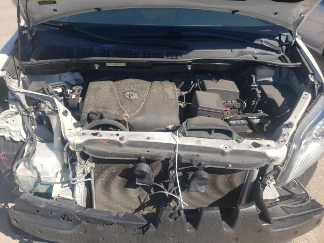5TDYZ3DC7HS894151 Toyota SIENNA XLE