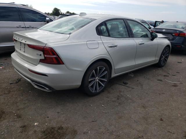 2022 VOLVO S60 B5 MOM 7JRL12TZ1NG162638