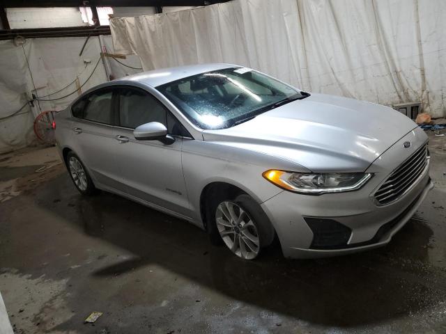 3FA6P0LU8KR129987 Ford Fusion SE 4