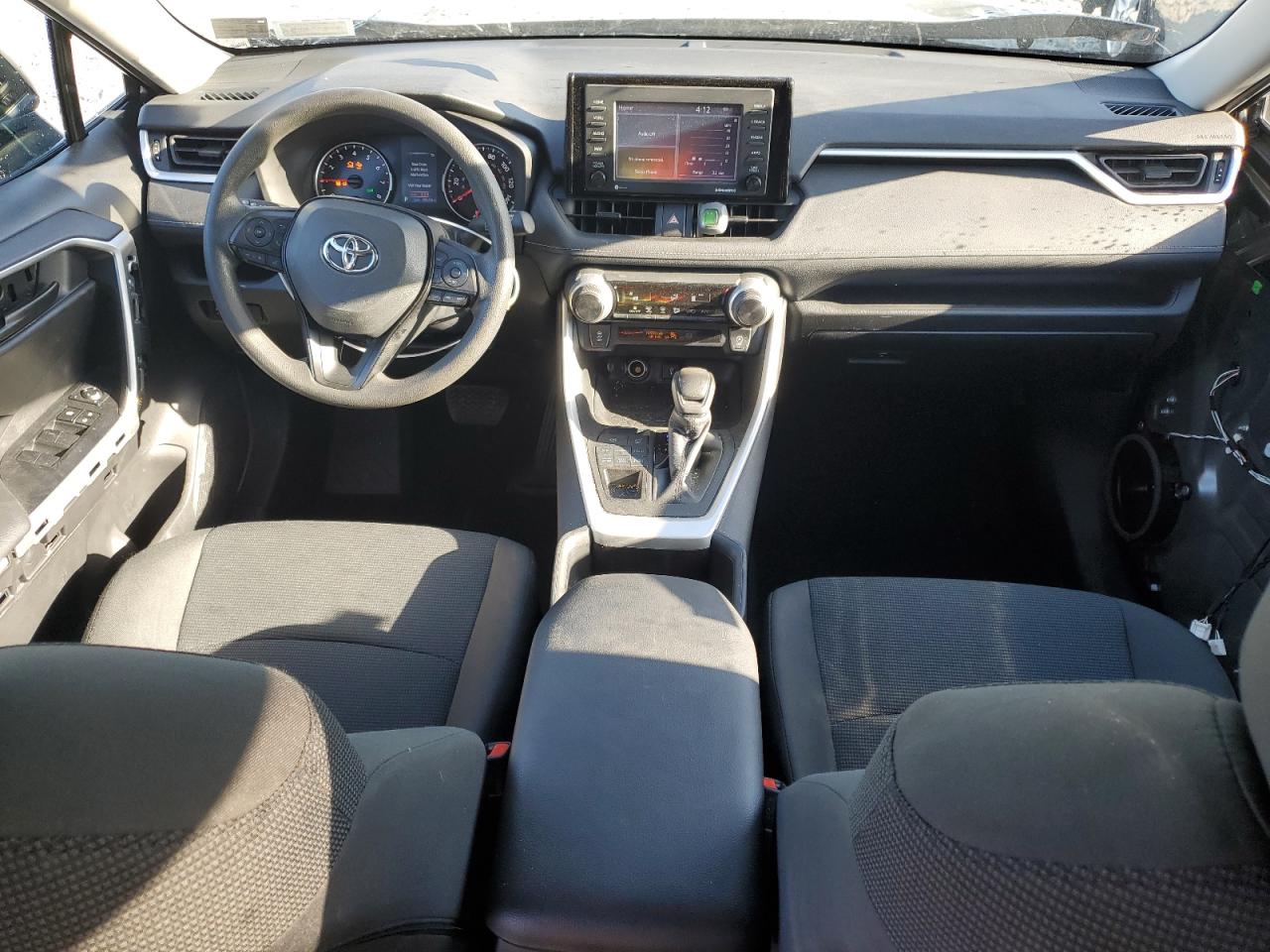TOYOTA RAV4 LE -