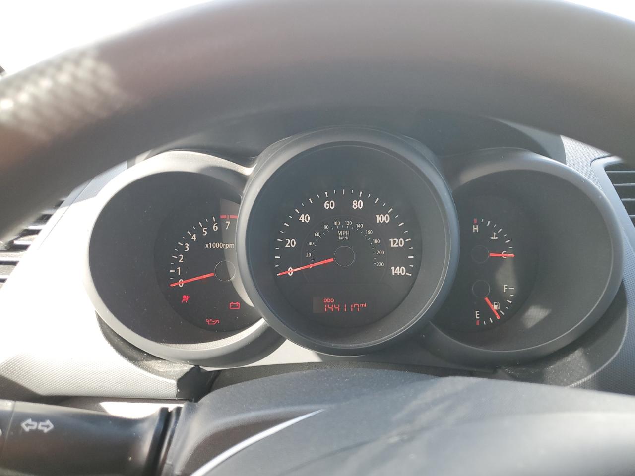 KNDJT2A23A7084282 2010 Kia Soul + KNDJT2A23A7084282 2010 Kia Soul +