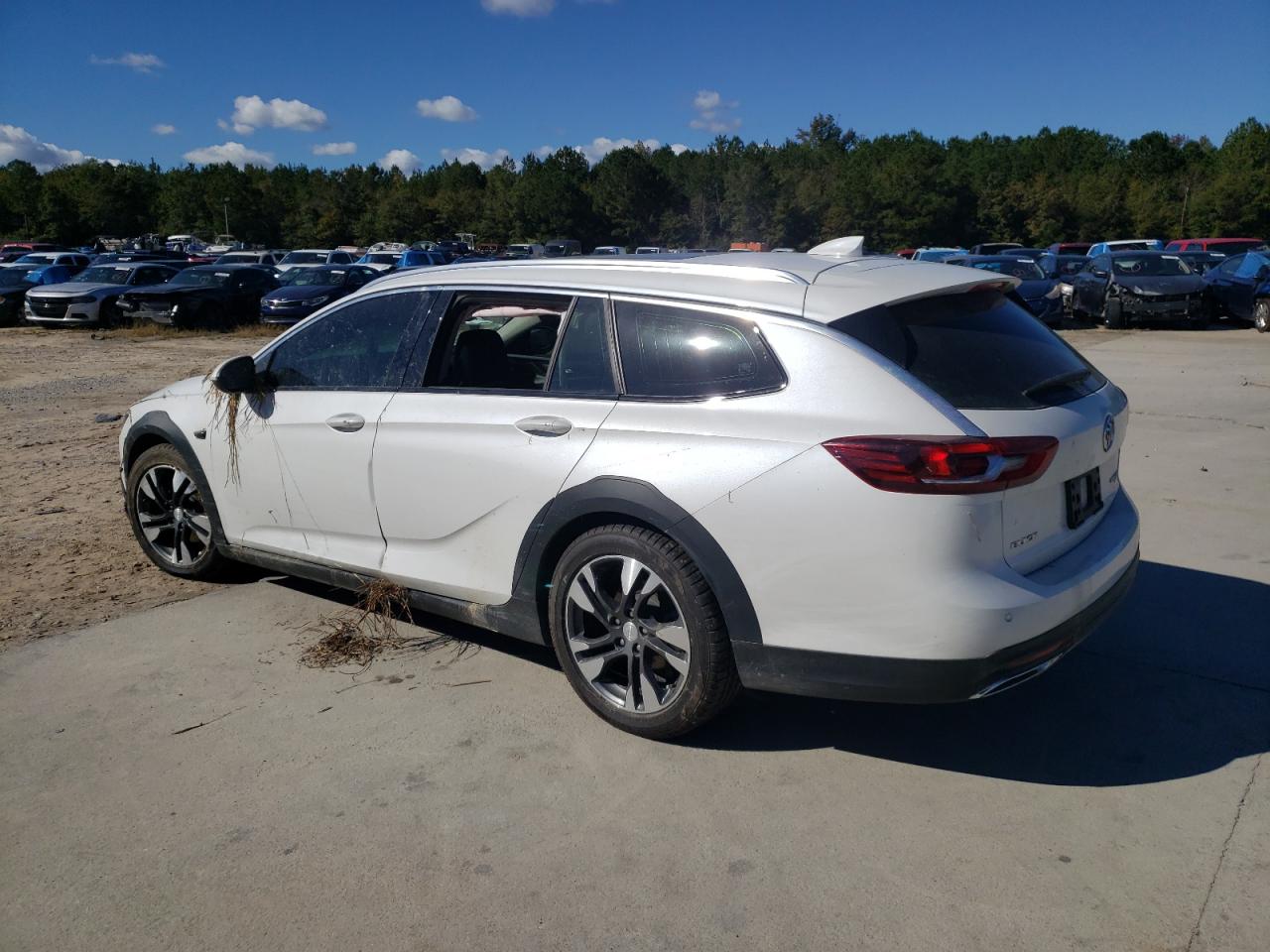 W04GV8SX4J1118566 2018 Buick Regal Tourx Essence