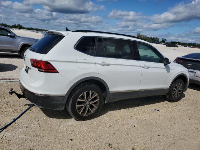 3VV3B7AX4LM047059 Volkswagen Tiguan SE 3