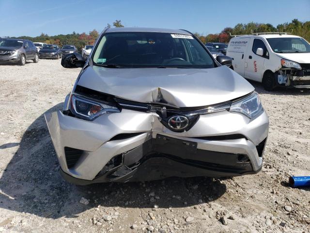 2T3BFREV7JW710851 Toyota RAV4 LE