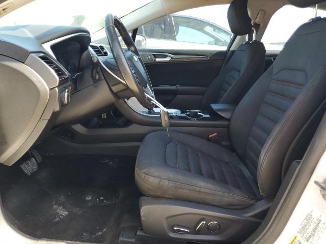 1FA6P0HD5E5372253 Ford FUSION SE