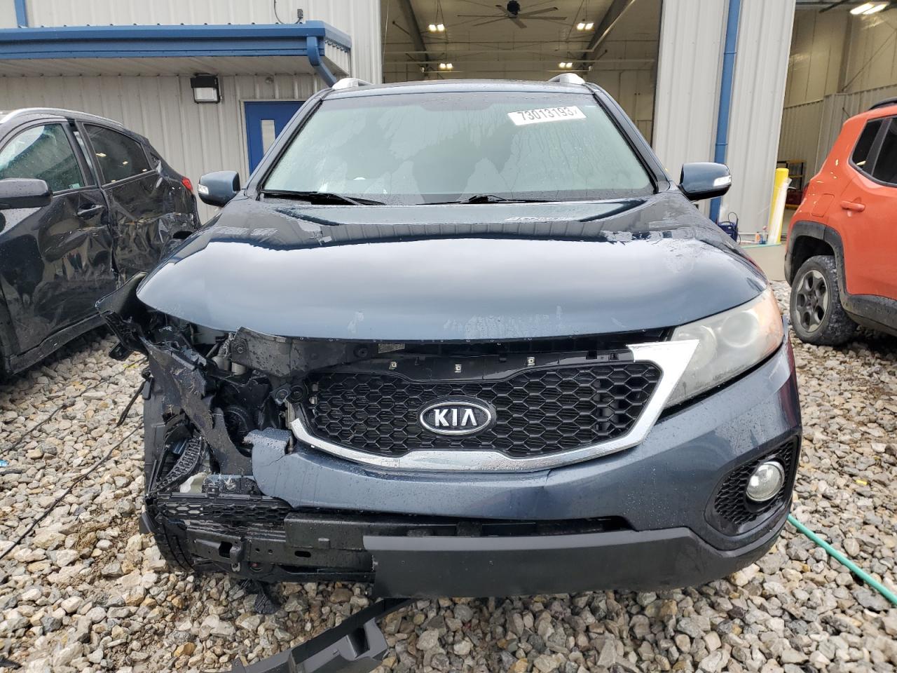 2012 Kia Sorento Base vin: 5XYKT3A63CG207999