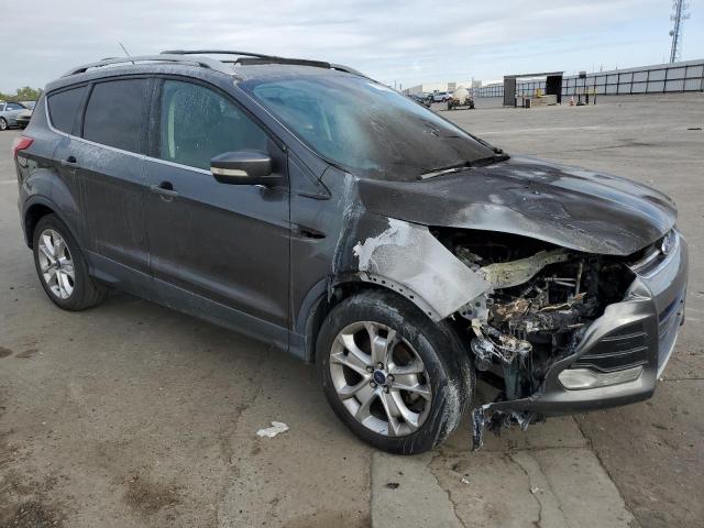 1FMCU0JX3GUB72888 Ford Escape Titanium