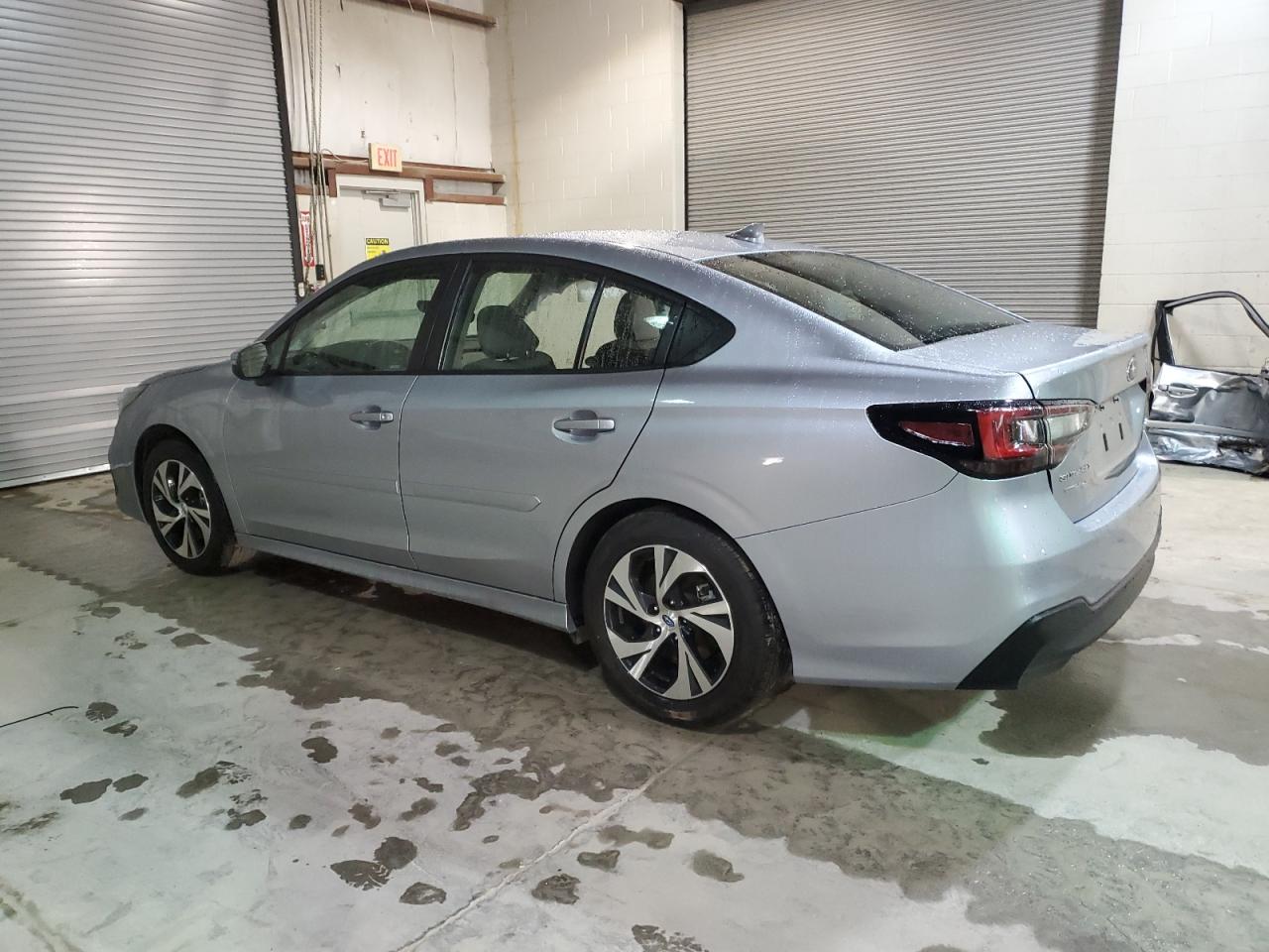 4S3BWAF62P3013284 Subaru Legacy PRE 2