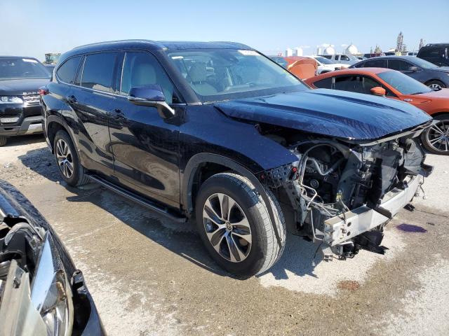 VIN 5TDGZRAH6LS006867 2020 Toyota Highlander, Xle no.4