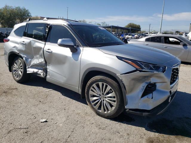 VIN 5TDFZRAH6NS126330 2022 Toyota Highlander, Platinum no.4