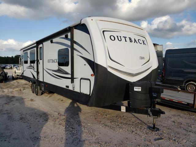 KEYSTONE OUTBACK 2018 white   4YDT32825JB452003 photo #1