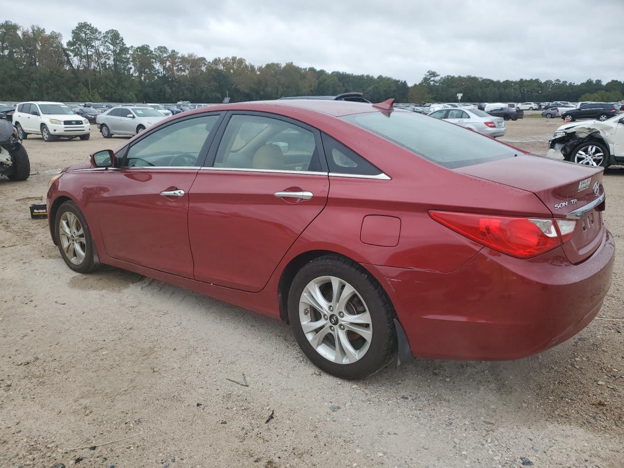 5NPEC4AC2BH143907 2011 Hyundai Sonata Se