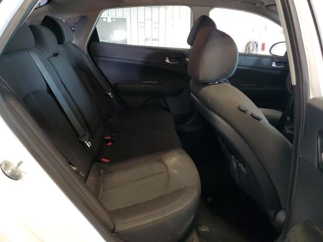 2018 KIA OPTIMA LX - 5XXGT4L30JG229684