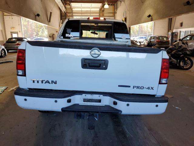 1N6BA0EC2EN504680 Nissan TITAN S