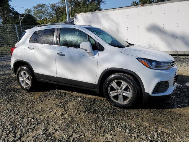 KL7CJLSB4LB028447 Chevrolet Trax 1LT 4