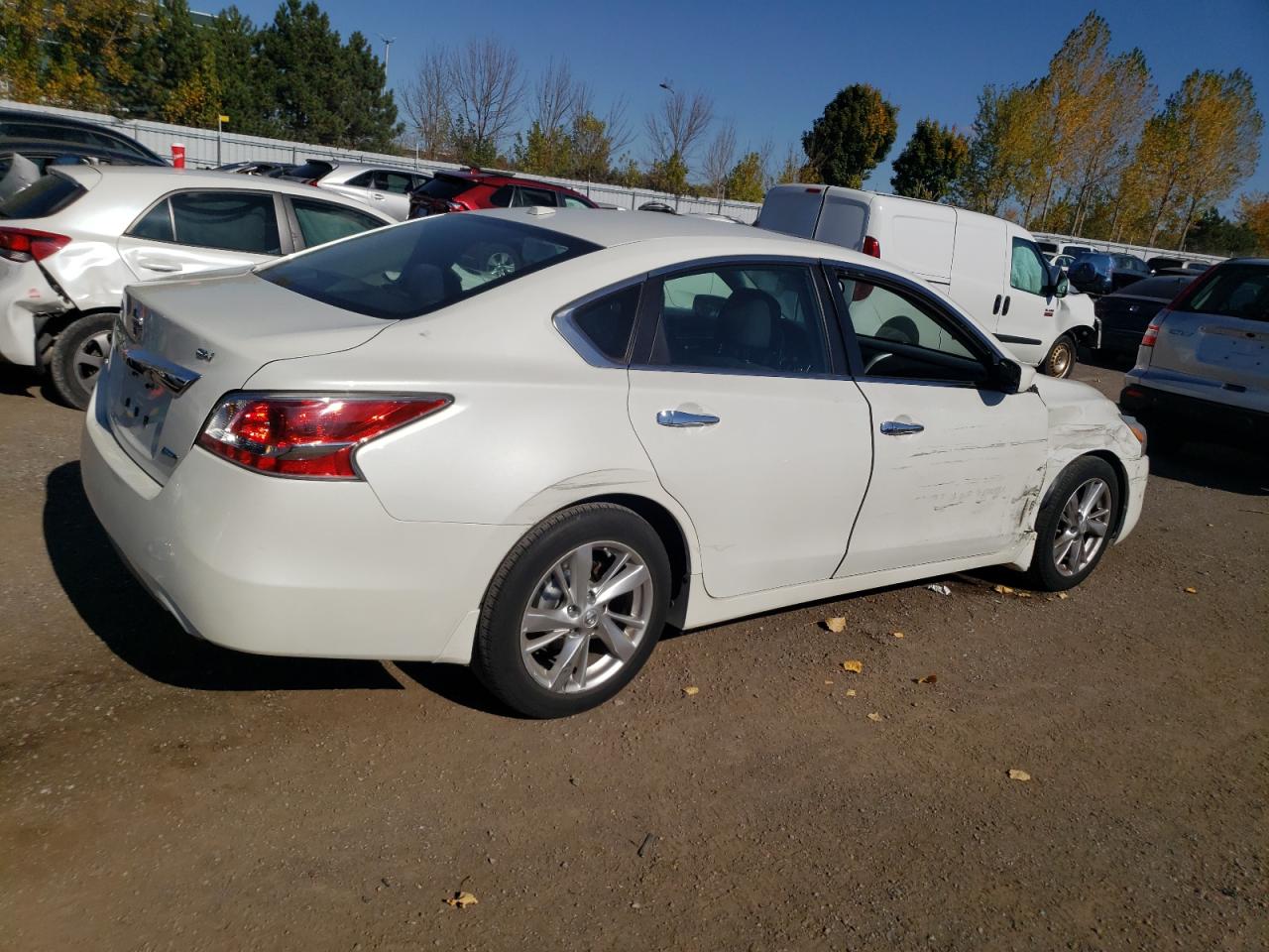 1N4AL3AP6FN383372 2015 Nissan Altima 2.5