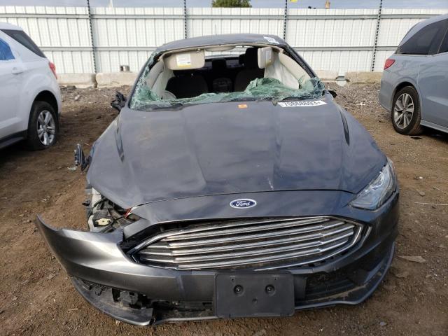 Седани FORD FUSION 2017 Сірий