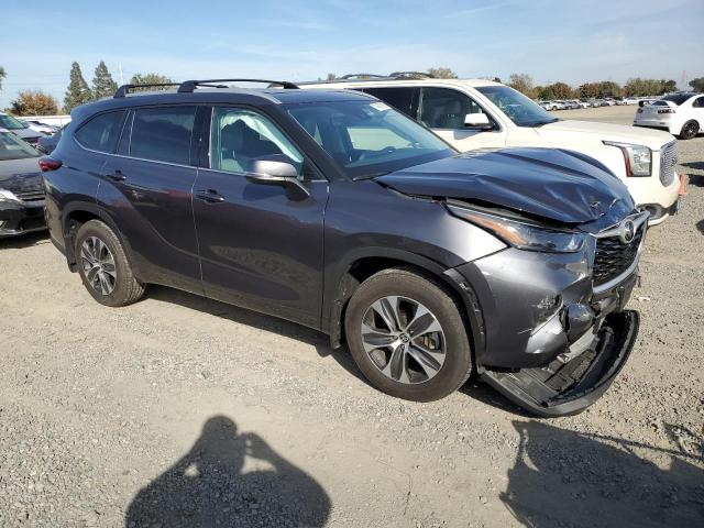 VIN 5TDHZRBHXNS165669 2022 Toyota Highlander, Xle no.4