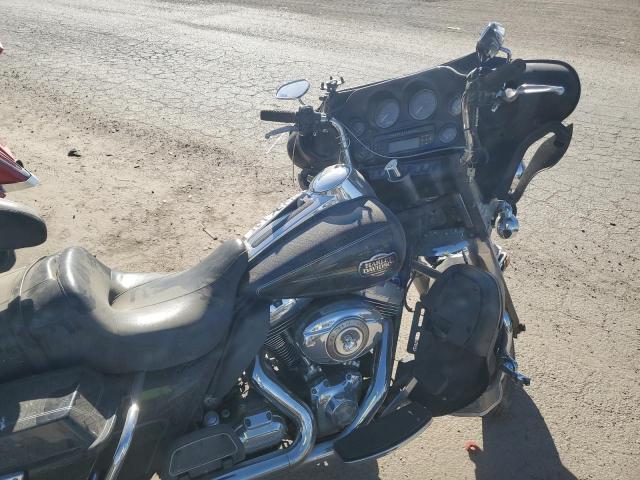 2011 HARLEY-DAVIDSON FLHTCU 1HD1FC411BB674445